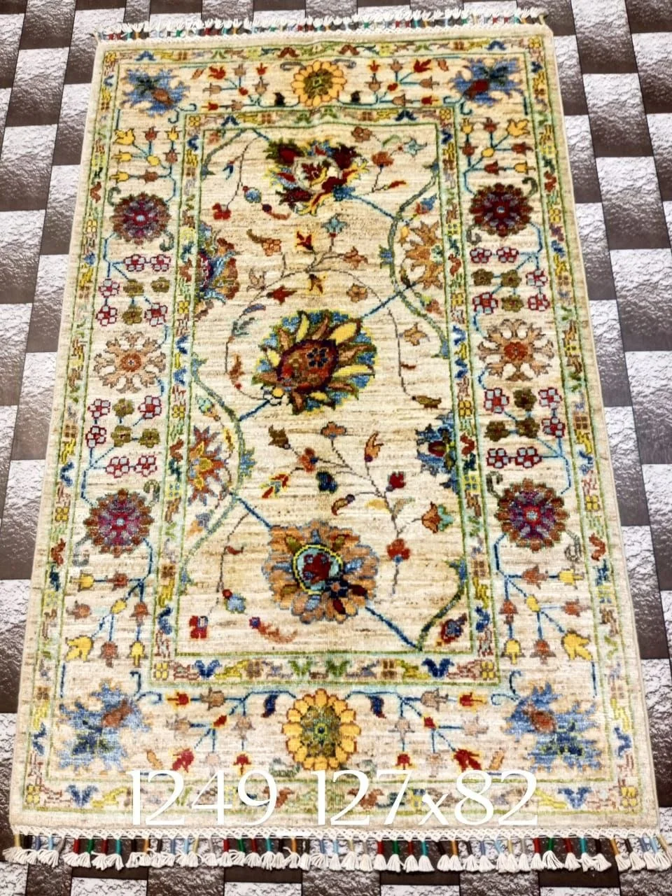 قالیچه شکارگاه نیل